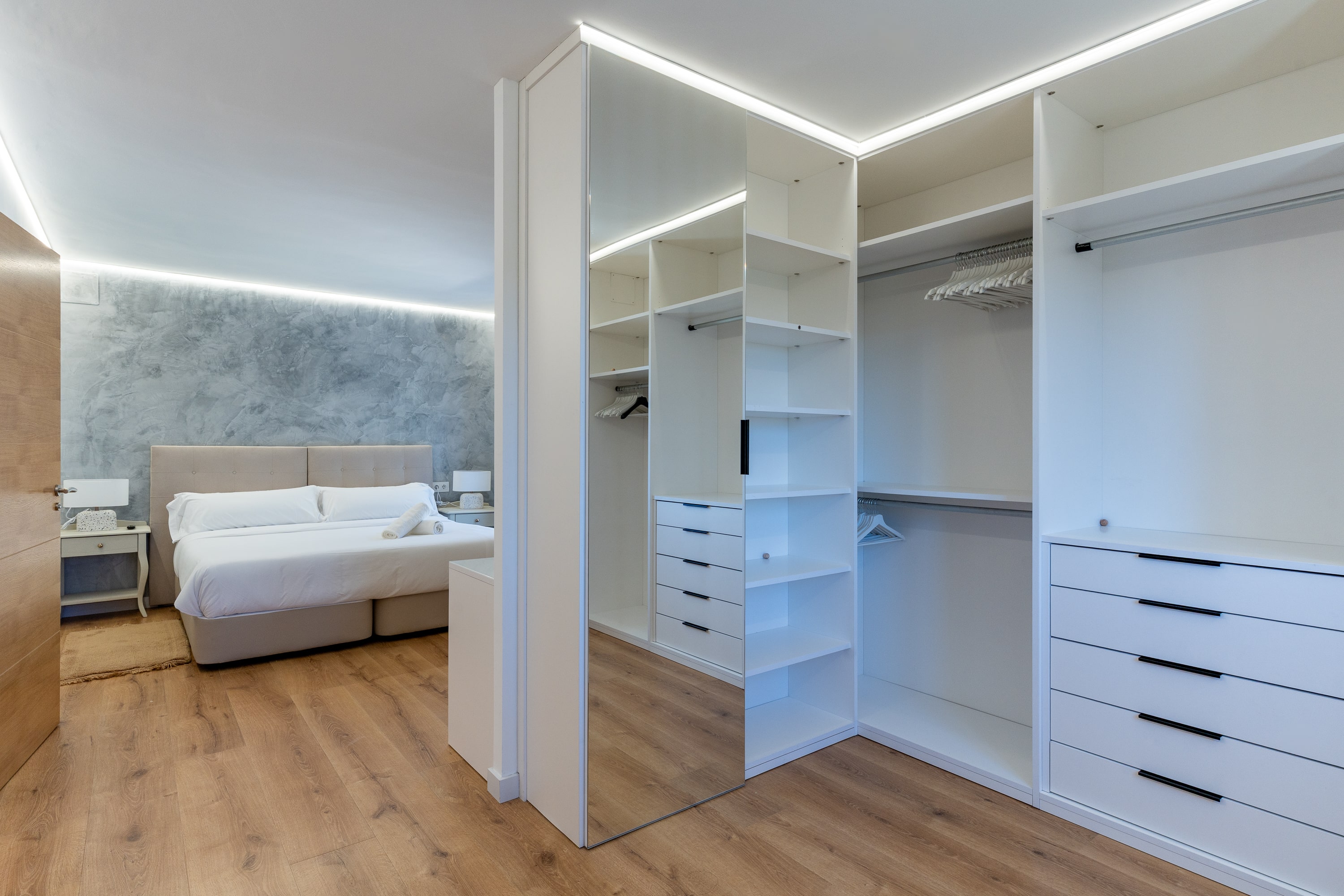 Habitació 03 Vestidor.jpg