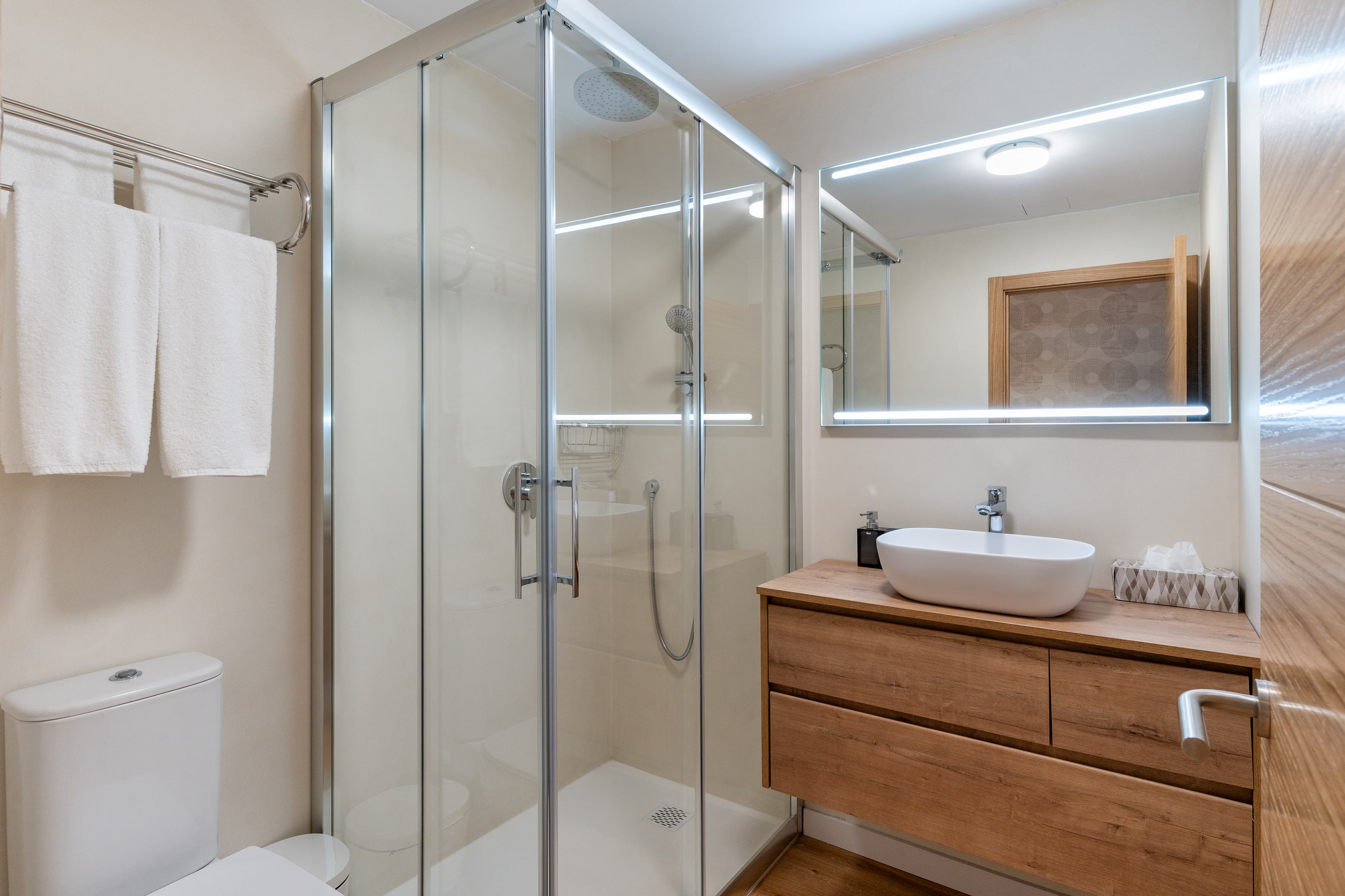 Habitació 05 Bany.jpg