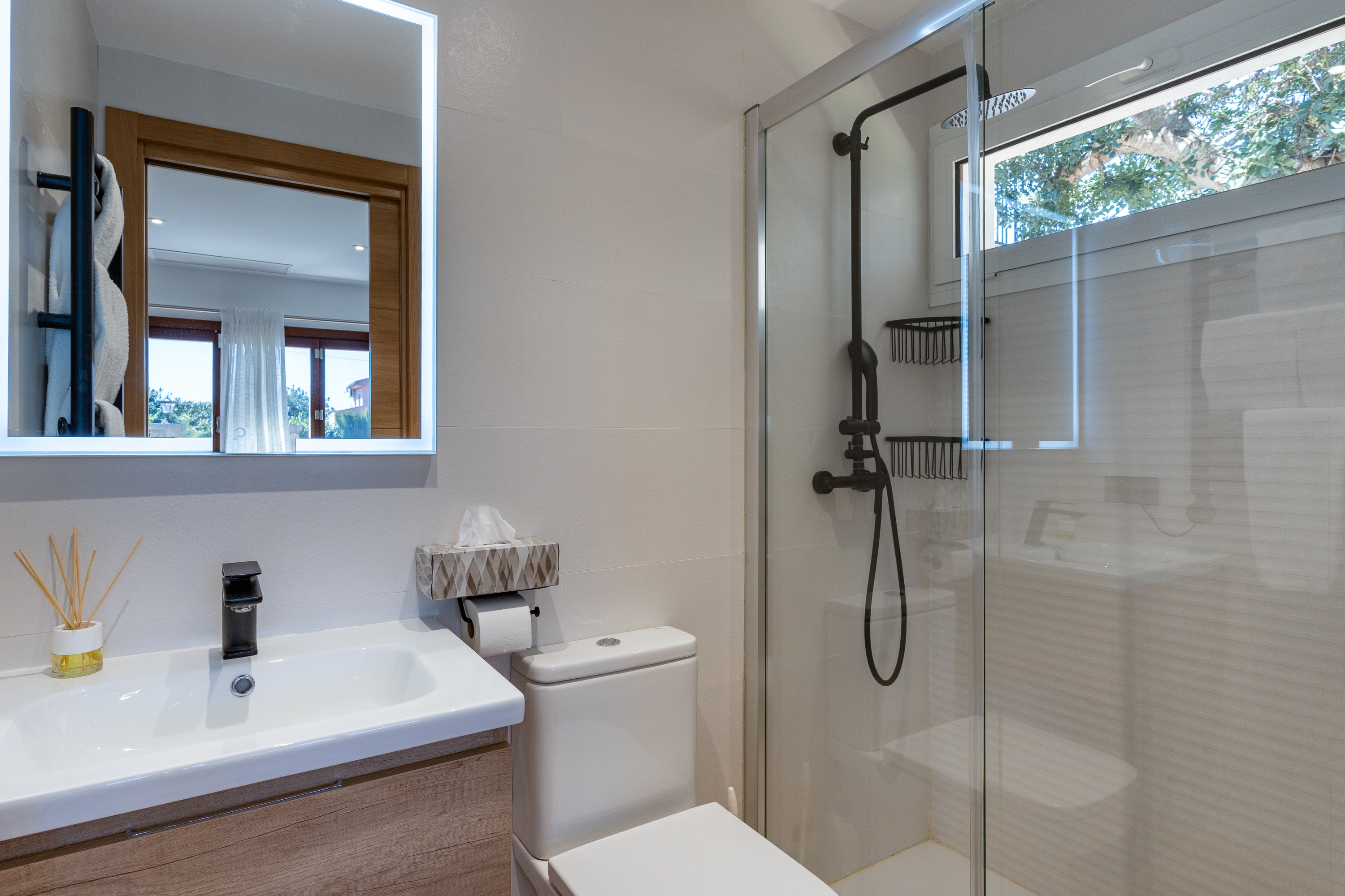 Habitació 06 Bany.jpg